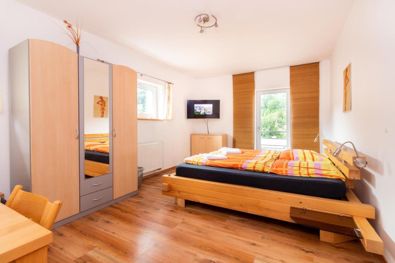 Ubytovani Bezchlebovi Hotel Český Krumlov Buitenkant foto